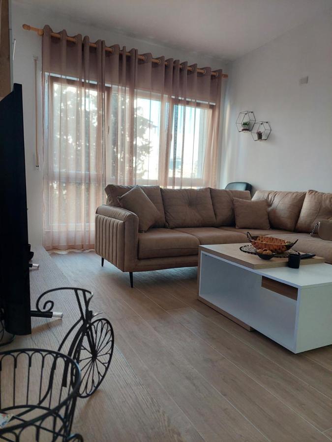 Gex Apartments Tirana Buitenkant foto
