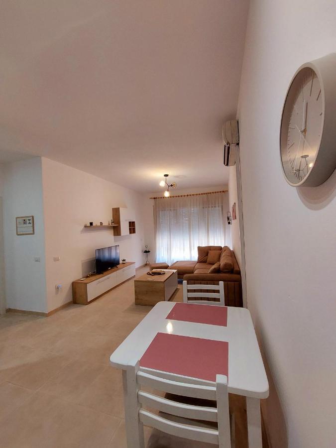 Gex Apartments Tirana Buitenkant foto